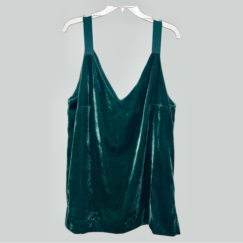 J Crew Green velvet women’s camisole Size XS